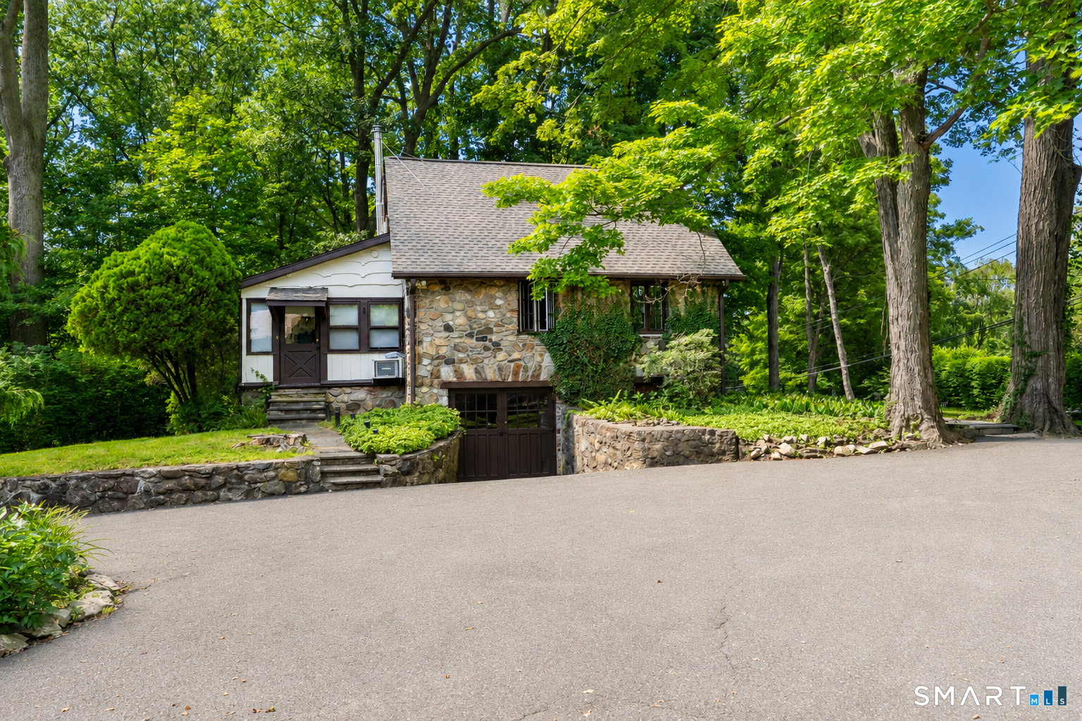 296 Bennetts Farm Road Ridgefield CT 06877