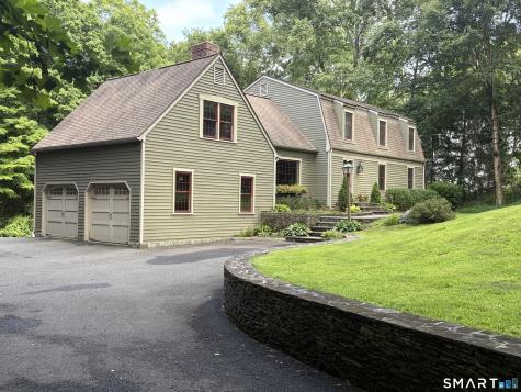 121 Carriage Drive Southbury CT 06488