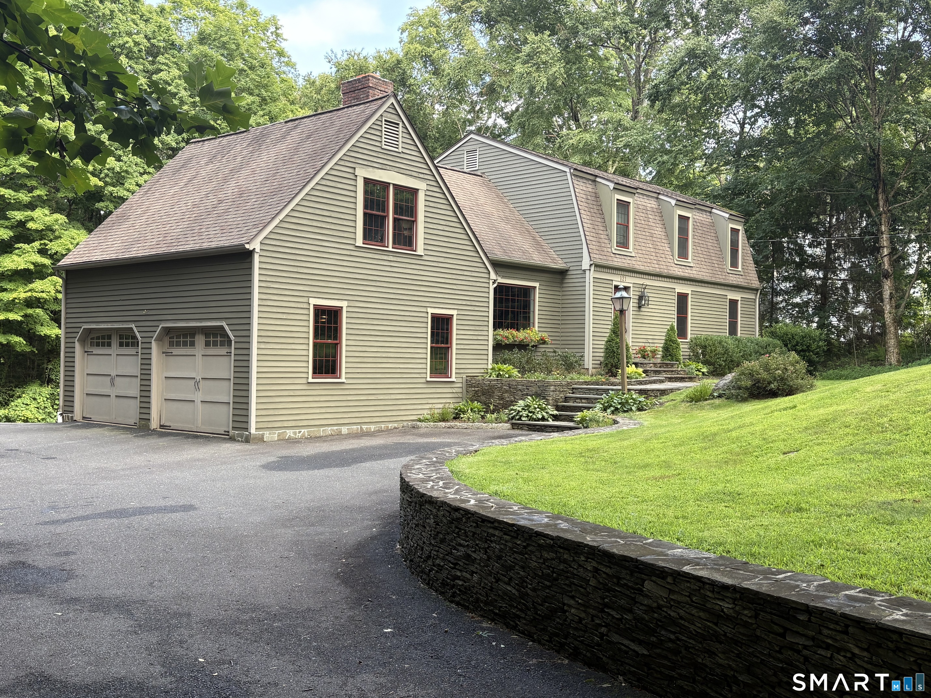 121 Carriage Drive Southbury CT 06488