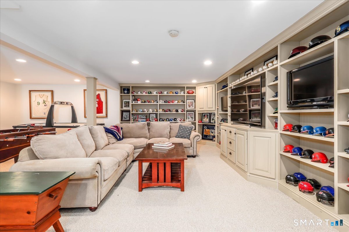 121 Carriage Drive Southbury CT 06488