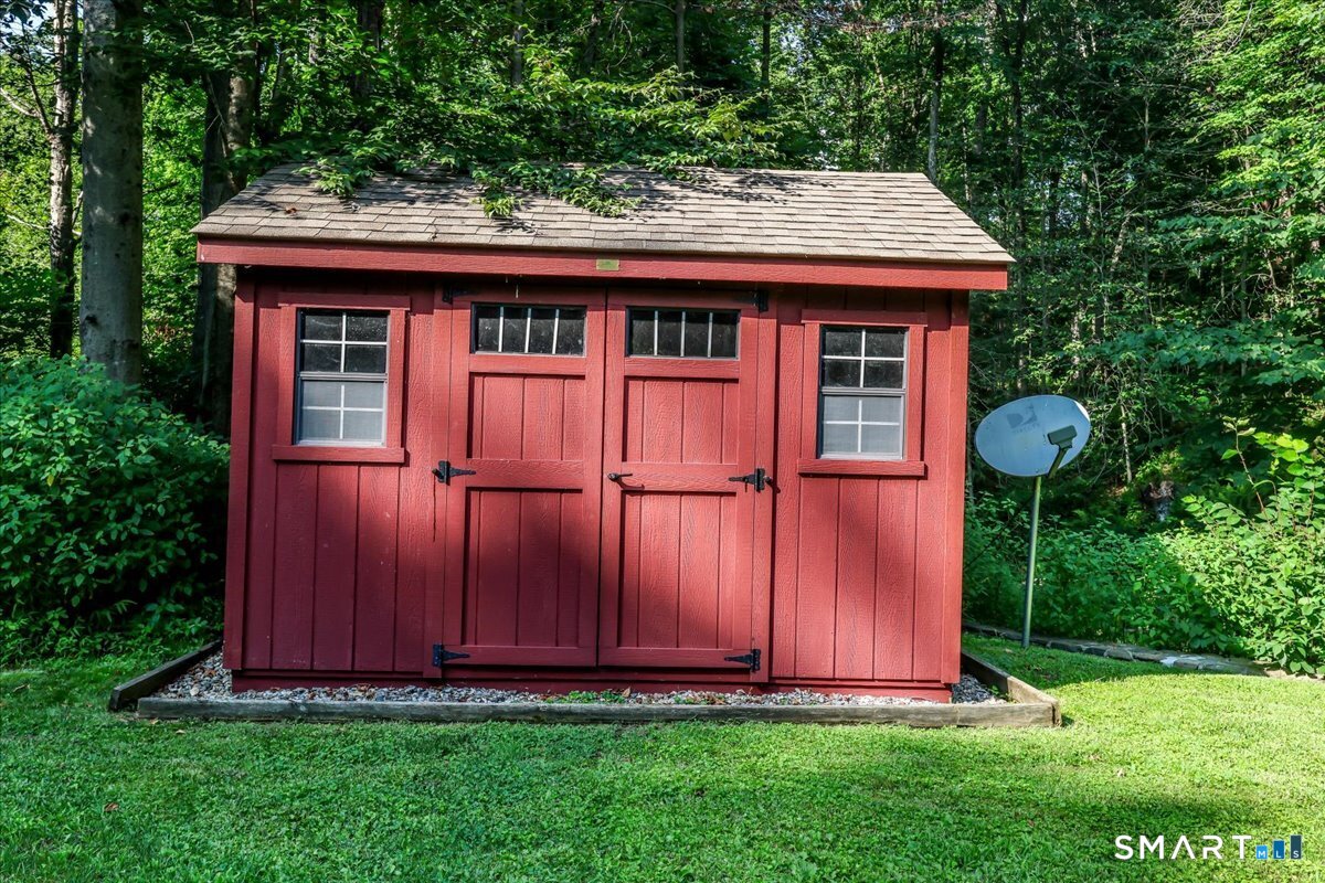 121 Carriage Drive Southbury CT 06488