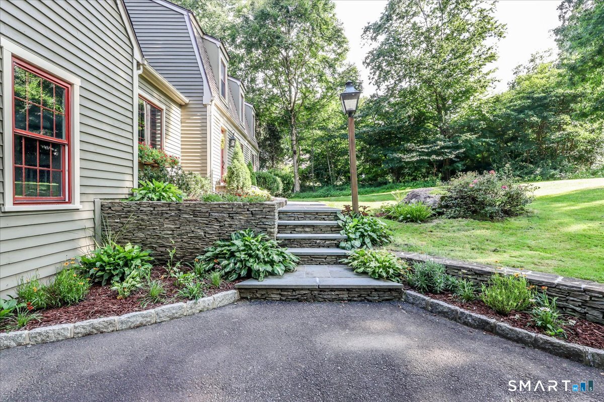 121 Carriage Drive Southbury CT 06488