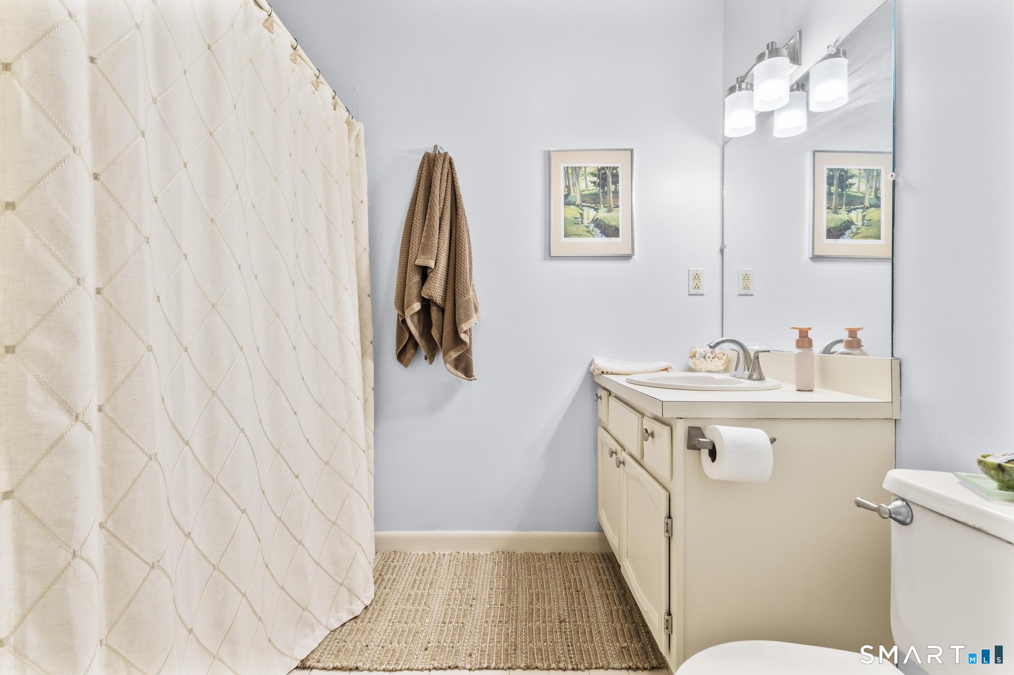 62 Featherbed Lane Branford CT 06405