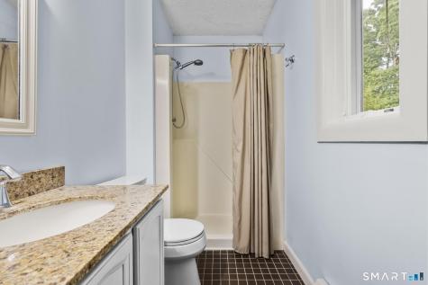 62 Featherbed Lane Branford CT 06405