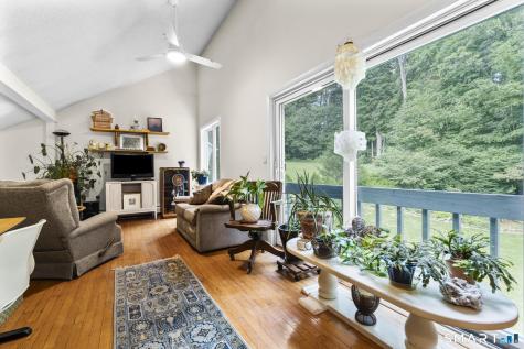62 Featherbed Lane Branford CT 06405