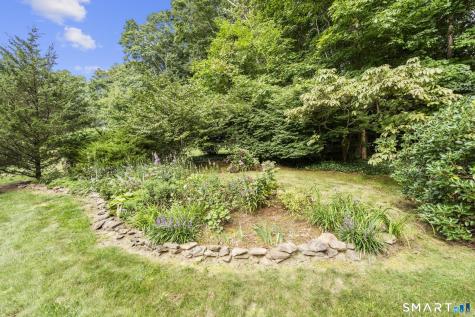 62 Featherbed Lane Branford CT 06405