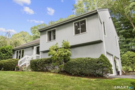 62 Featherbed Lane Branford CT 06405