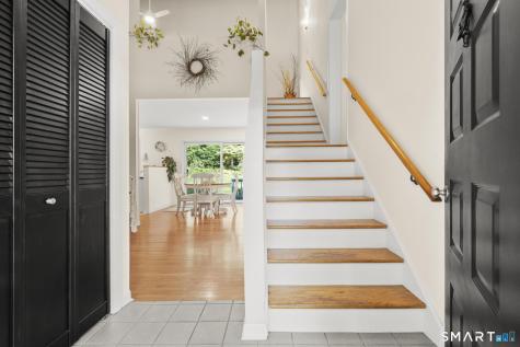 62 Featherbed Lane Branford CT 06405