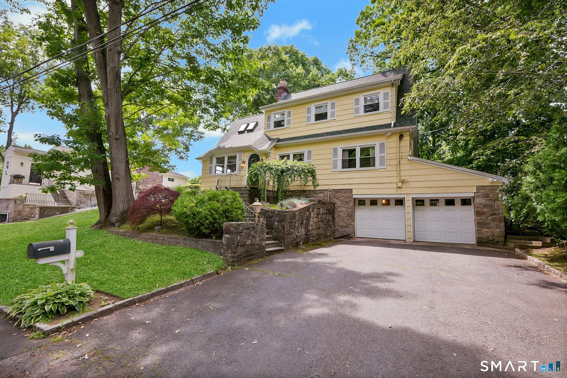 52 Center Drive Greenwich CT 06870