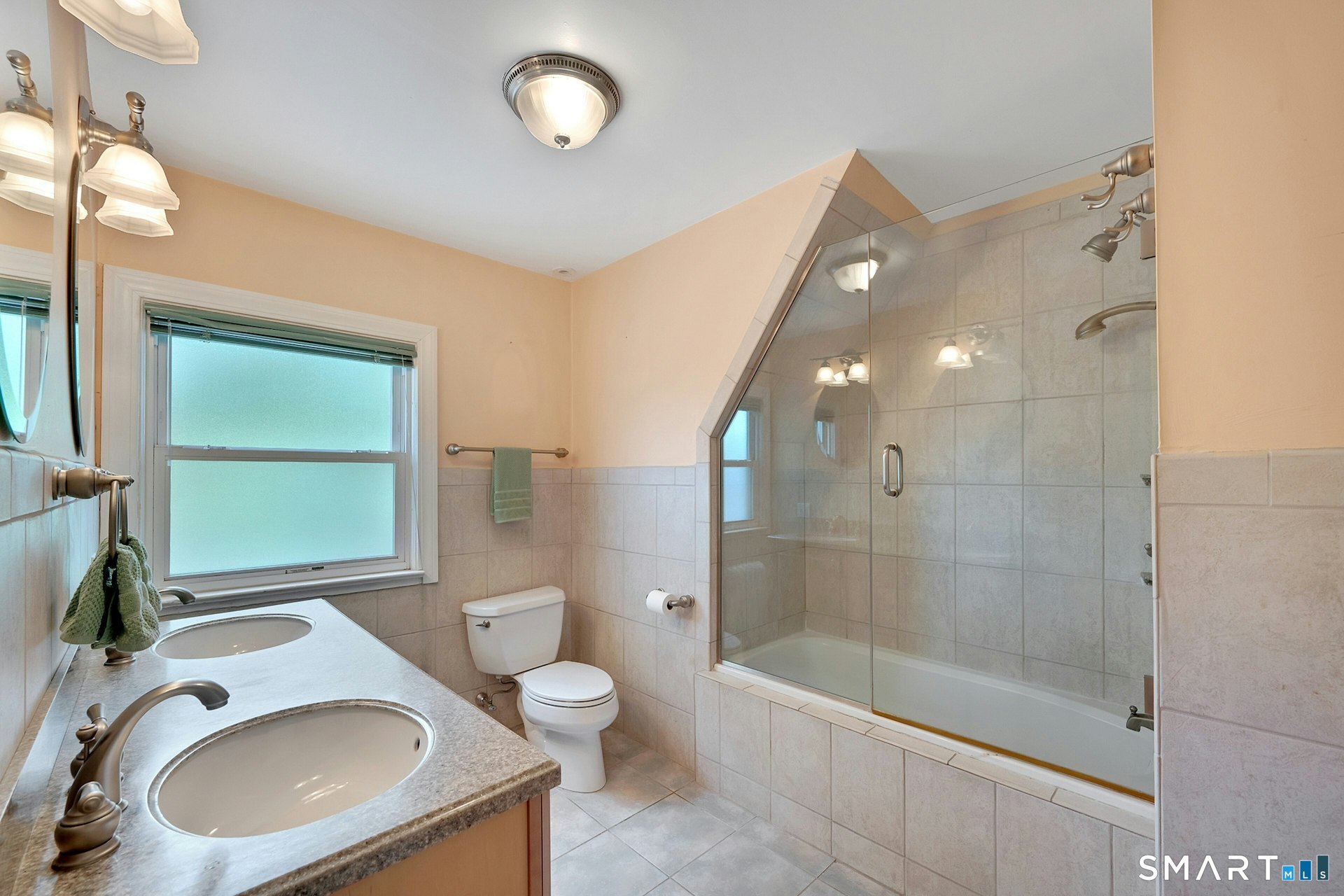 52 Center Drive Greenwich CT 06870