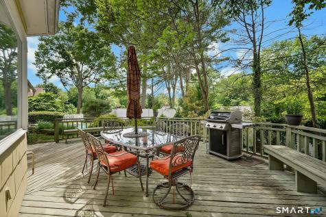 52 Center Drive Greenwich CT 06870