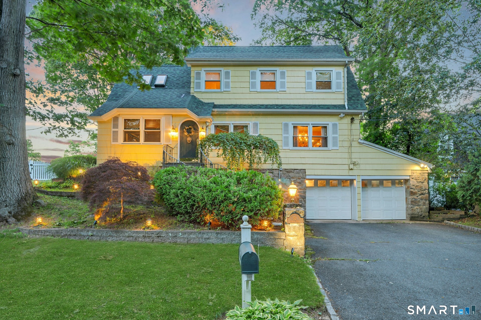 52 Center Drive Greenwich CT 06870