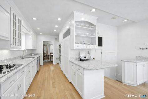 52 Center Drive Greenwich CT 06870