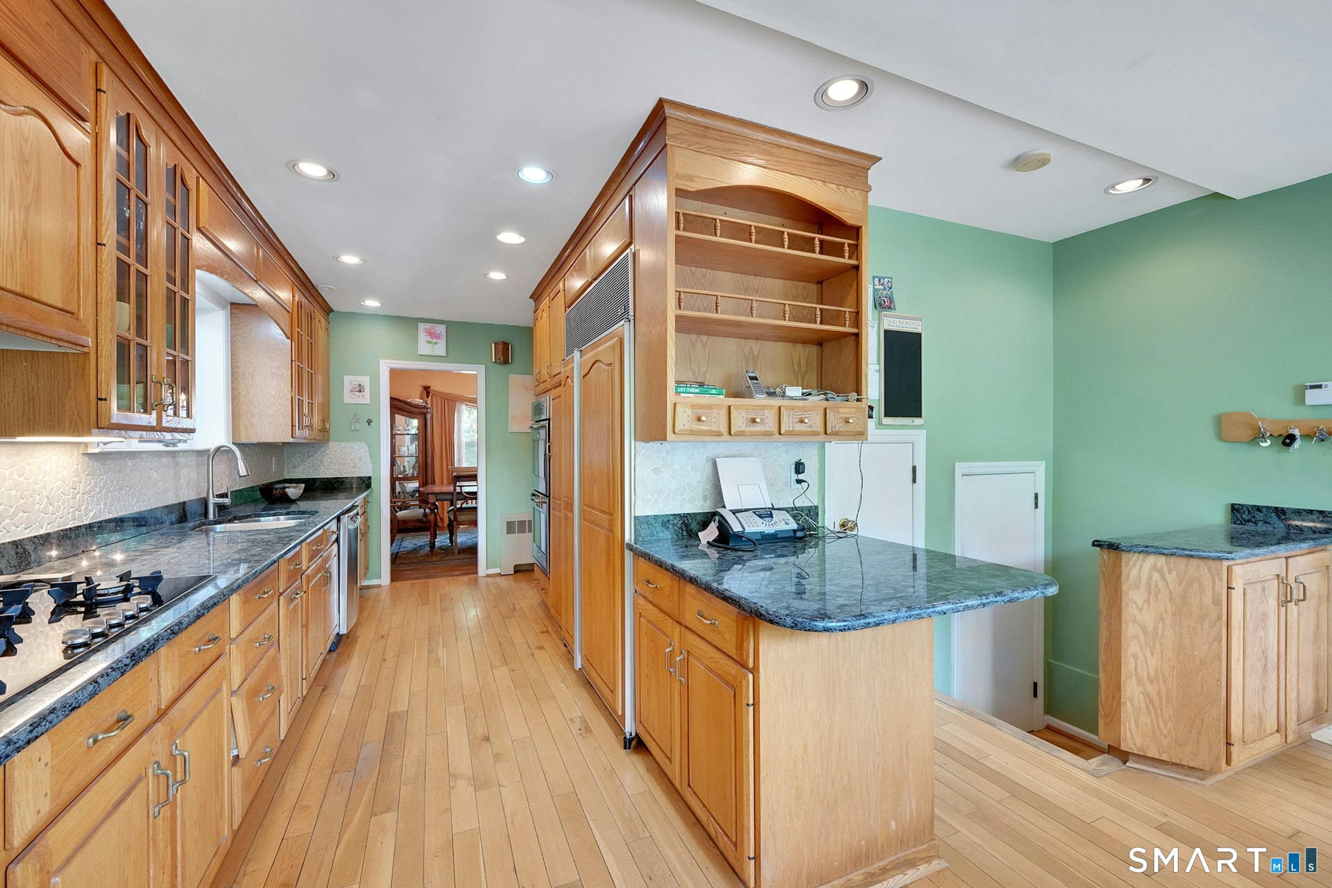 52 Center Drive Greenwich CT 06870
