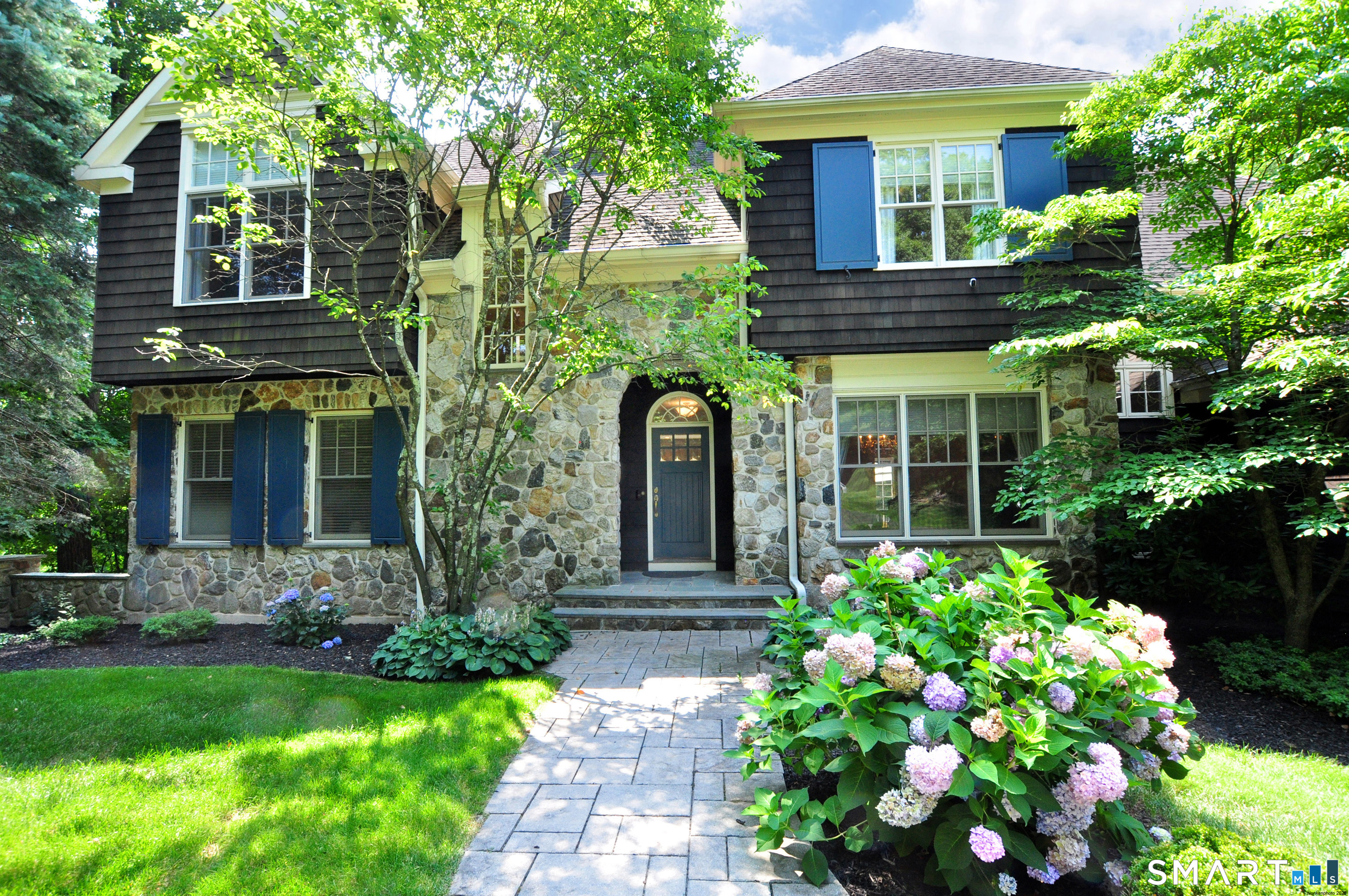 6 Larkins Way Farmington CT 06032