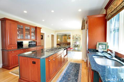 6 Larkins Way Farmington CT 06032