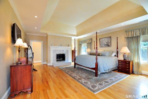 6 Larkins Way Farmington CT 06032
