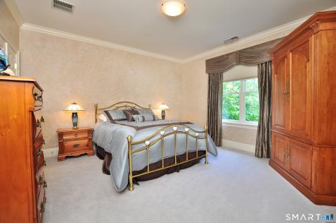 6 Larkins Way Farmington CT 06032