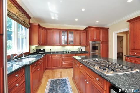 6 Larkins Way Farmington CT 06032