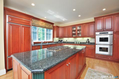 6 Larkins Way Farmington CT 06032