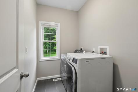 10 High Ridge Grove Brookfield CT 06804