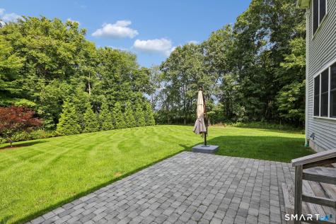 10 High Ridge Grove Brookfield CT 06804