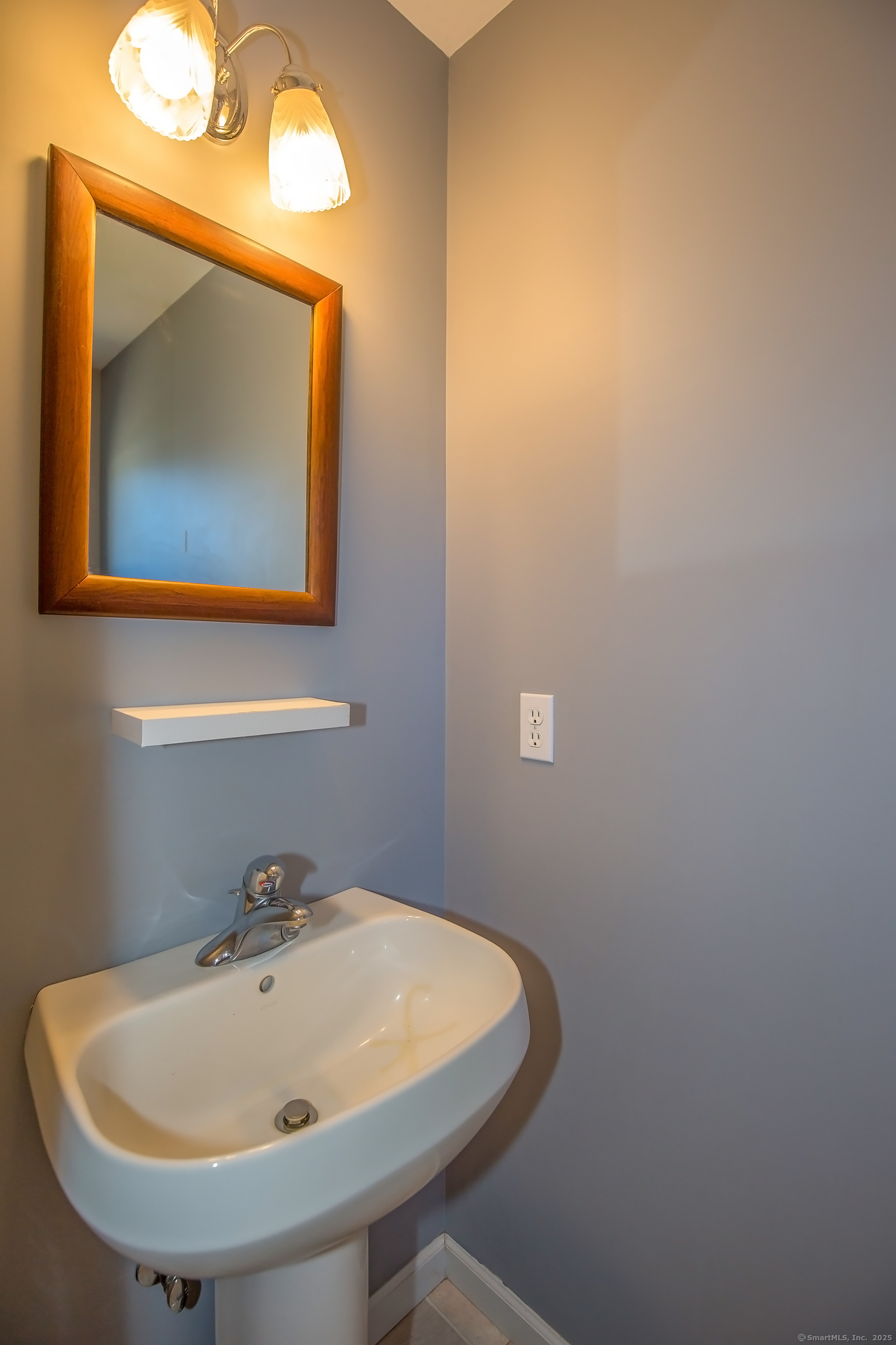 20 Second Avenue Enfield CT 06082