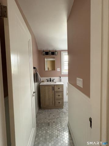 14 Arden Road Waterbury CT 06708