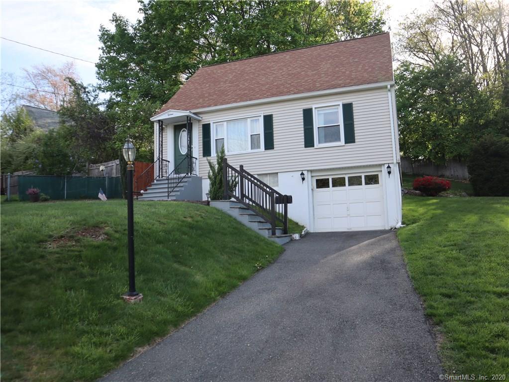15 Ashland Avenue Waterbury CT 06708