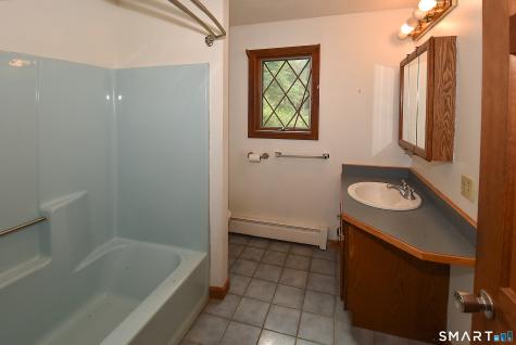 343 Daleville Road Willington CT 06279