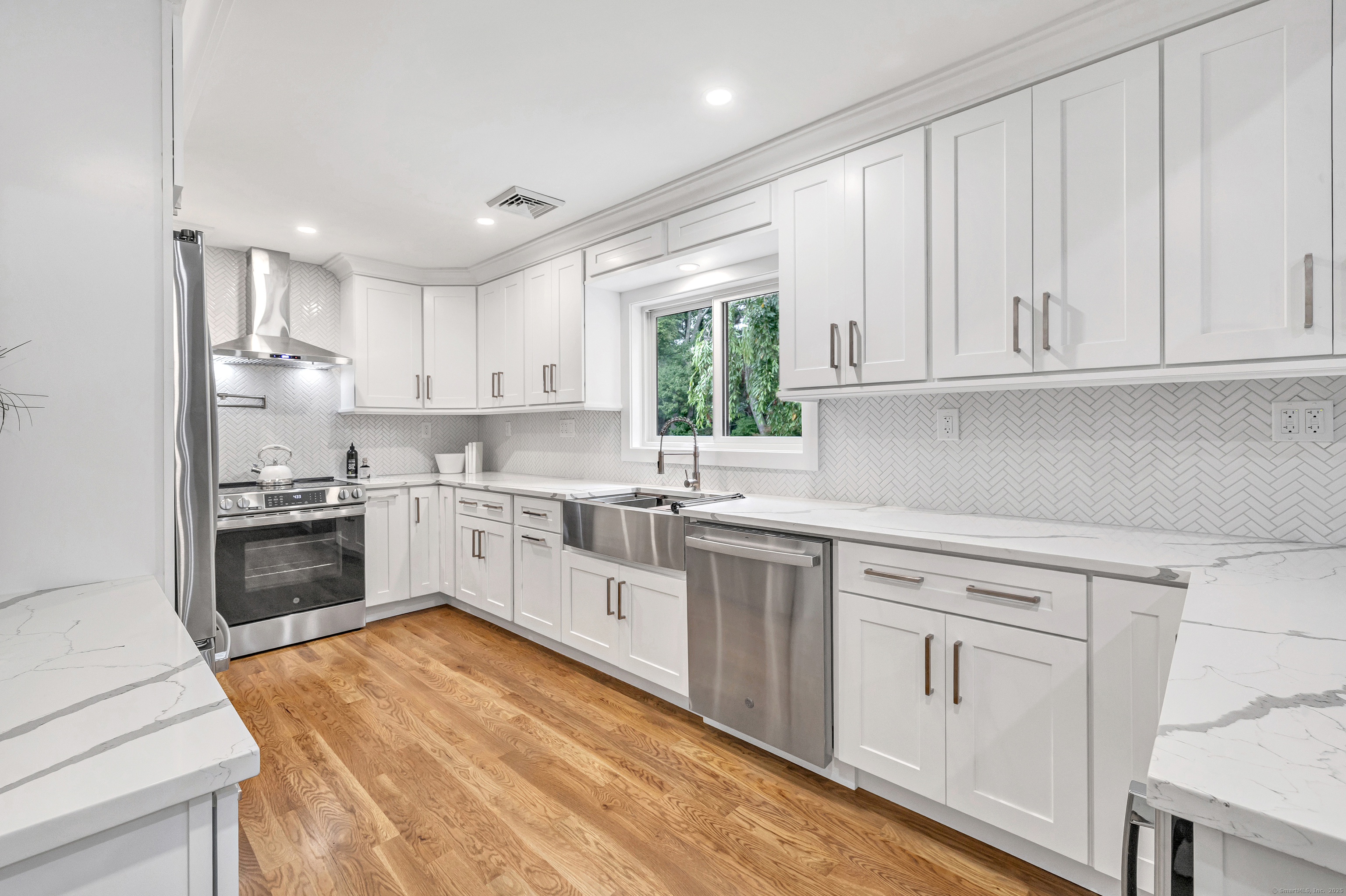 48 Sunset Road Easton CT 06612