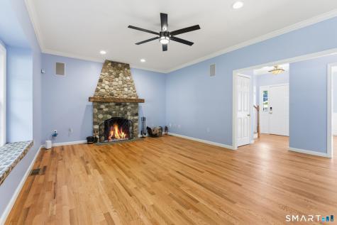 16 Harvest Lane Bloomfield CT 06002