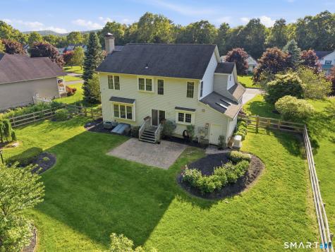 16 Harvest Lane Bloomfield CT 06002