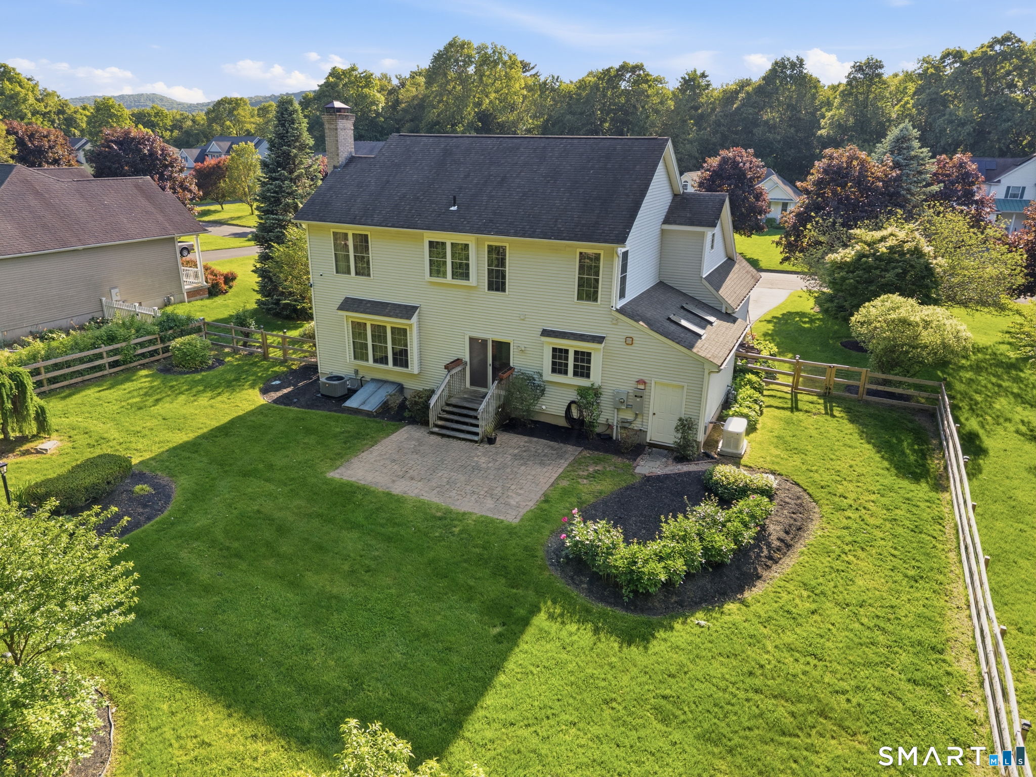 16 Harvest Lane Bloomfield CT 06002
