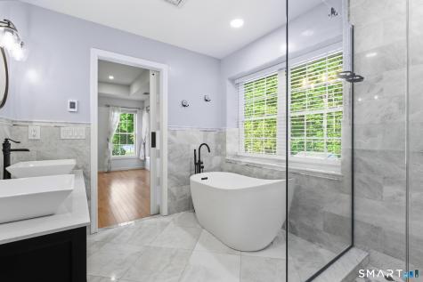 16 Harvest Lane Bloomfield CT 06002
