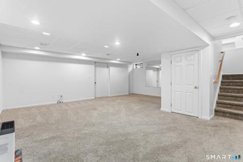 16 Harvest Lane Bloomfield CT 06002