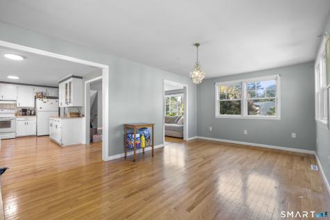 18 Turner Drive North Haven CT 06473