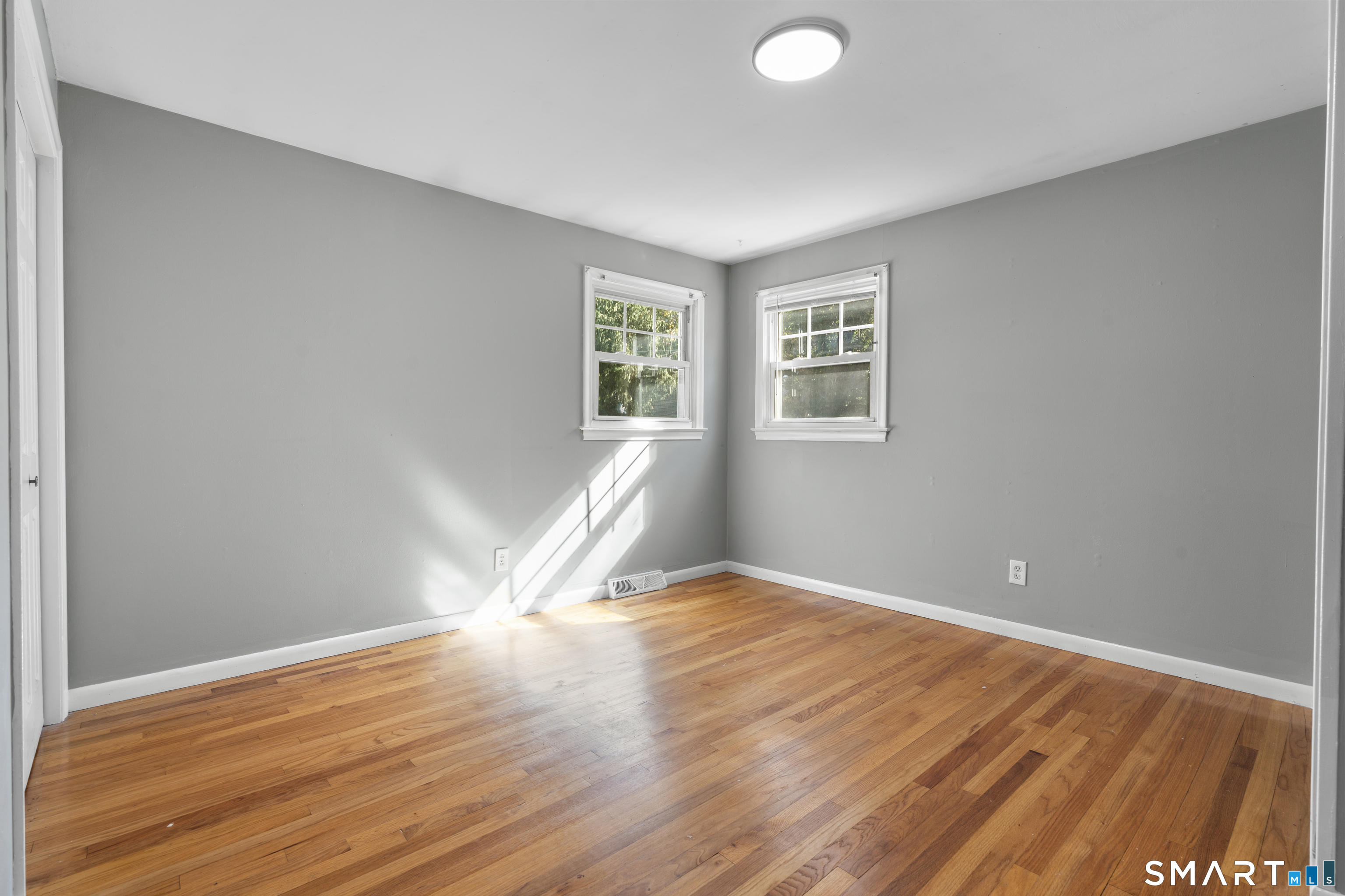 18 Turner Drive North Haven CT 06473