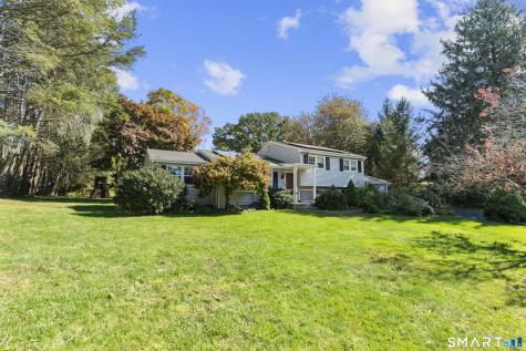 18 Turner Drive North Haven CT 06473
