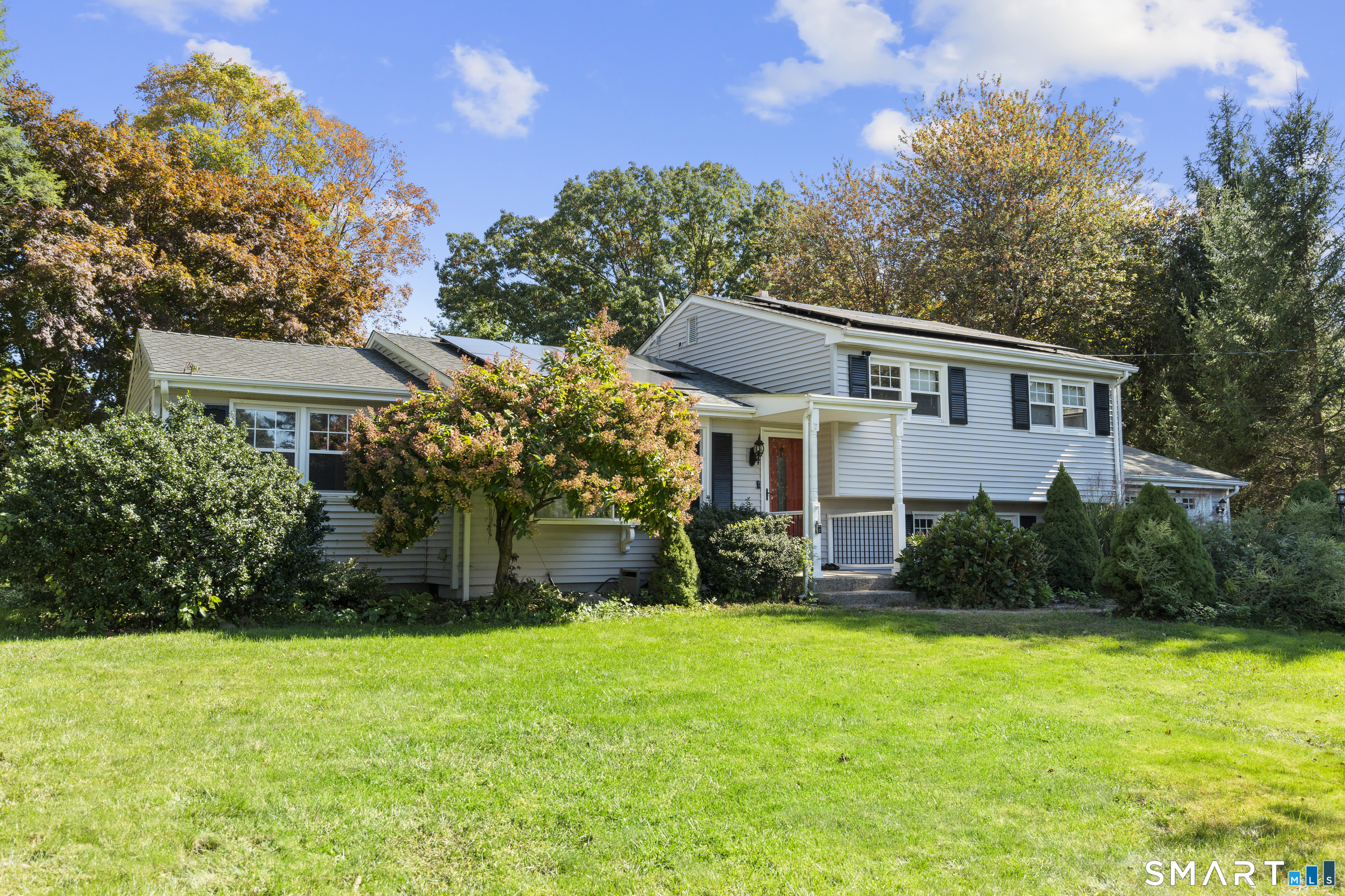 18 Turner Drive North Haven CT 06473