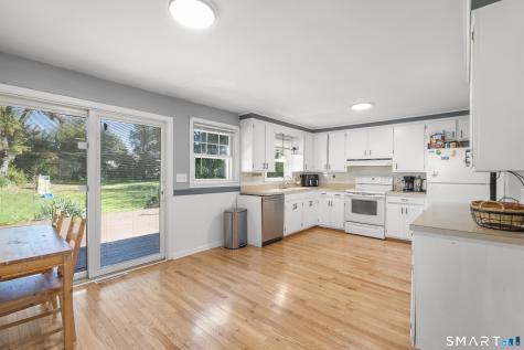 18 Turner Drive North Haven CT 06473