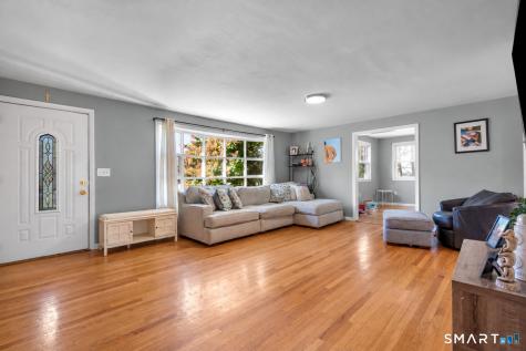 18 Turner Drive North Haven CT 06473