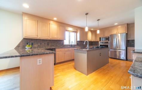 67 Wildwood Lane Middletown CT 06457