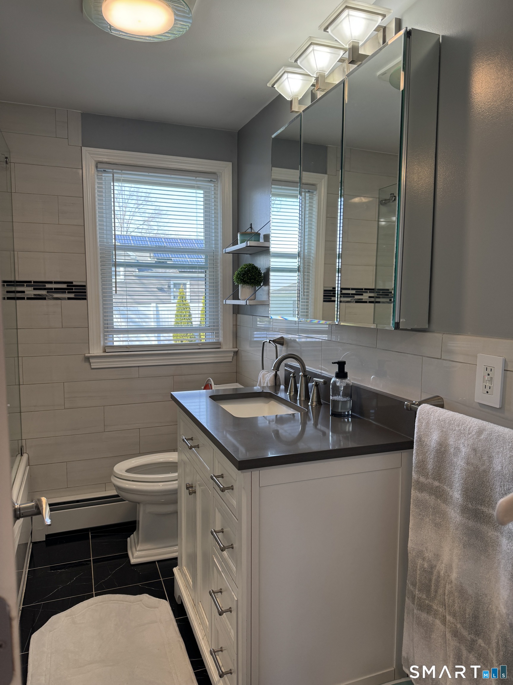 228 John Street Newington CT 06111