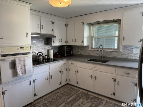 228 John Street Newington CT 06111