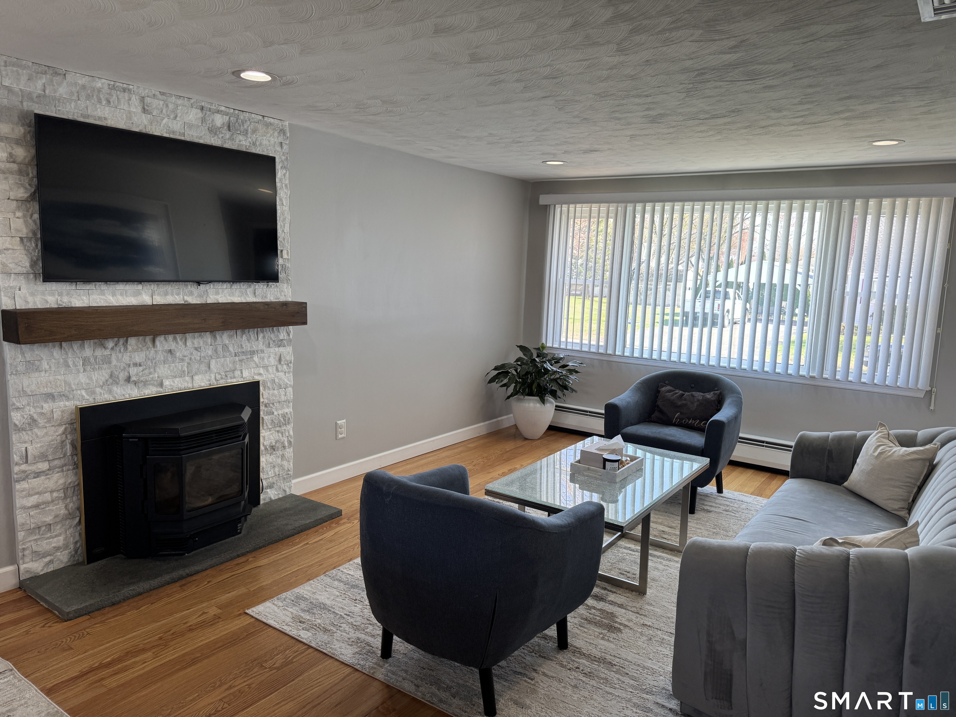 228 John Street Newington CT 06111