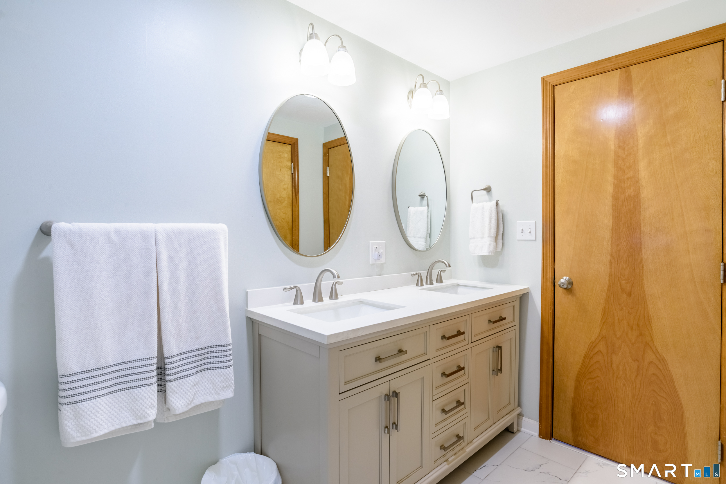 105 Meadow Wood Road Stratford CT 06614