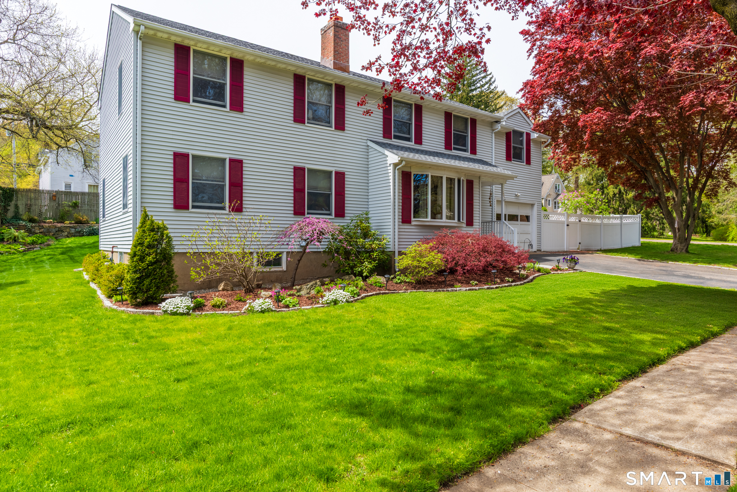 105 Meadow Wood Road Stratford CT 06614