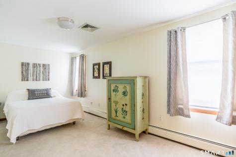 105 Meadow Wood Road Stratford CT 06614