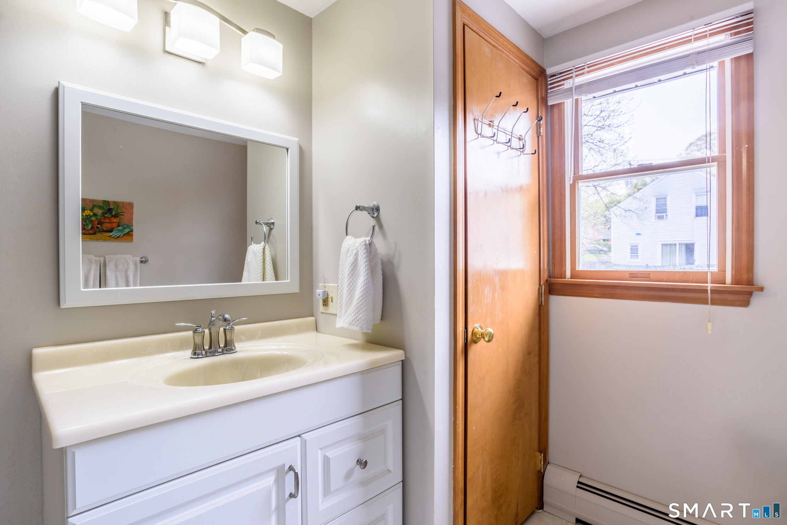 105 Meadow Wood Road Stratford CT 06614